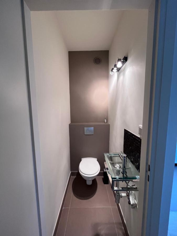 Appartement Avec Terrasse, Vue Jardin Et Piscine Antibes Dış mekan fotoğraf